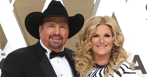 Trisha Yearwood Warning Garth Brooks To Spice Things Up
