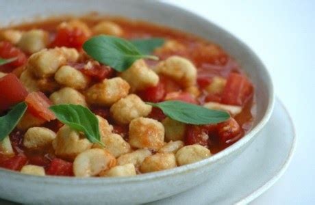 Cantinho Vegetariano Nhoque de Grão de Bico Molho de Tomate Fresco