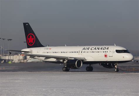 C Fzqs Airbus A320 214 Air Canada Cyul 120223 Built 2003 Flickr