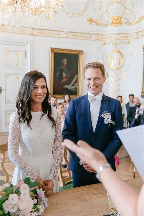 Hochzeitsfotografie Standesamt Hochzeit Aachen Das Brautpaar Beim