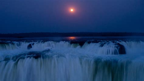 Semana Santa: Recorrer las Cataratas del Iguazú de noche