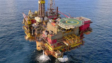 Allseas Removes 17K Ton North Sea Shell Platform Caspian Barrel