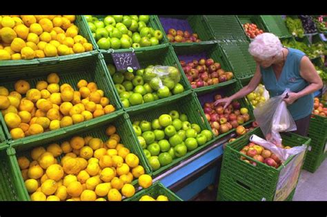 Anticipan Que Por La Falta De Dólares Subirá El Precio De La Fruta