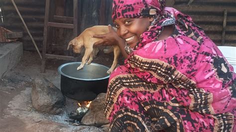 African Village Life Cooking Delicious Traditional Food For Lunch Youtube