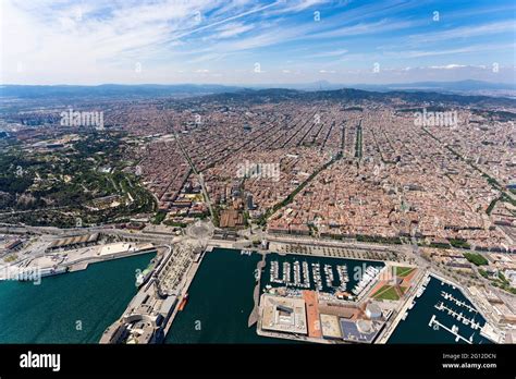 Vista Aérea De Barcelona Desde El Mar Barcelona España Fotografía De