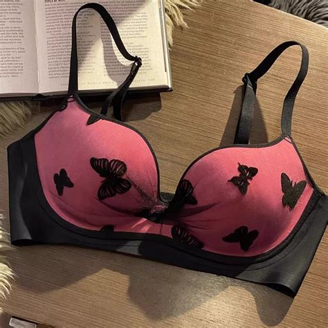 French Lingerie For Womensmall Chest Gathered For A Larger Look Seamless Bra Sexy Sweet