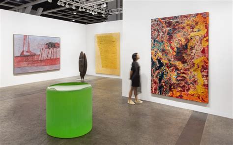 ‘Hong Kong Is Rolling Out the Red Carpet’: Art Basel Returns With an ...