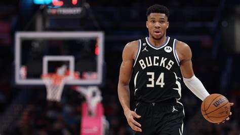 Giannis Antetokounmpo Reveals His Only College Scholarship Offer