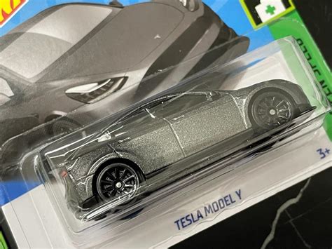 Hot Wheels Tesla Model Y Cybertruck Roadster Set 3 Kusy Aukro