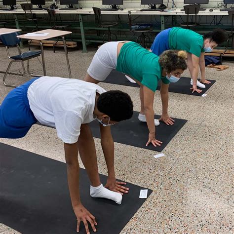 YOGA WORKSHOPS - Arts In Detention