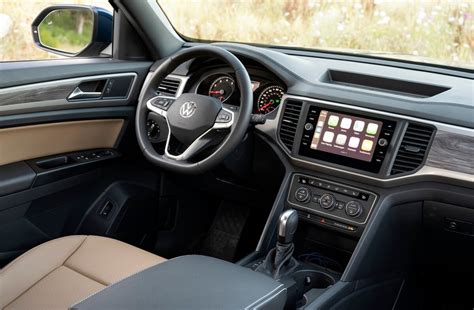 2022 Volkswagen Atlas: 230 Interior Photos | U.S. News