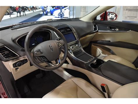 2016 Lincoln MKX: 81 Interior Photos | U.S. News