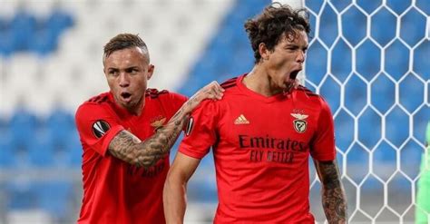 Jogadores Do Benfica Insultados E Amea Ados De Morte