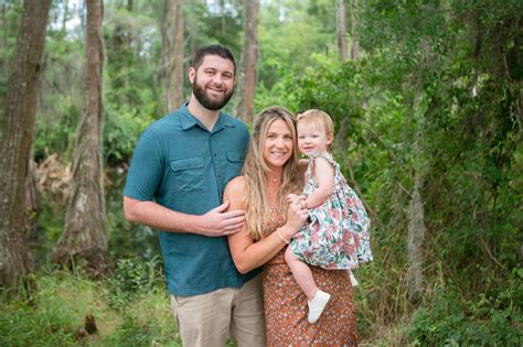 Lake Park Lutz Family Portraits | W Family | Carrie Wildes Photography