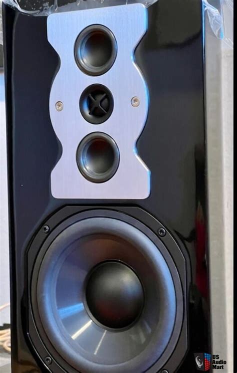 McIntosh XR50 Speakers Photo #3737796 - Canuck Audio Mart