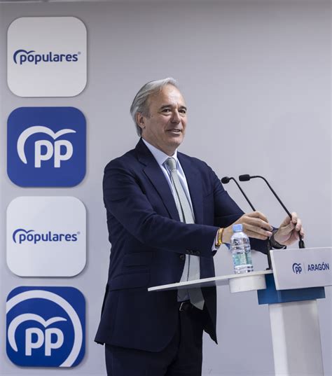 Fotos de la Junta Directiva Autonómica del PP Aragón con Jorge Azcón