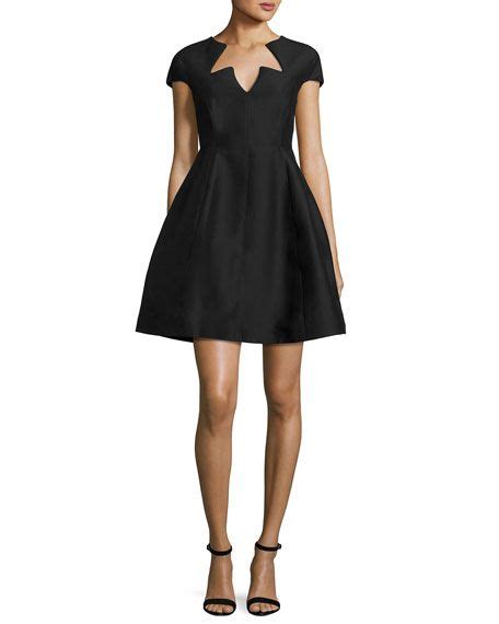 Halston Heritage Cocktail Dress In Faille Star Shape Geometric