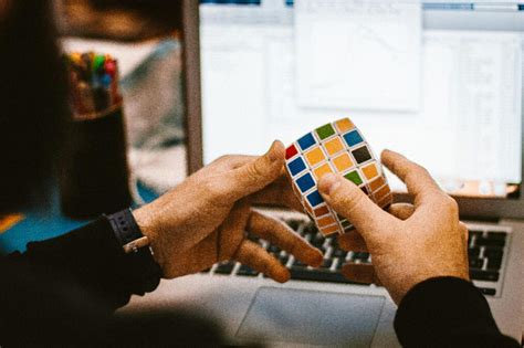 Panduan Cara Bermain Rubik Untuk Pemula Rumus Mudah Diikuti