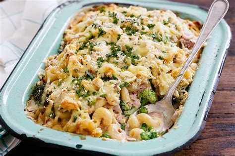 Creamy Tuna And Pea Pasta Bake