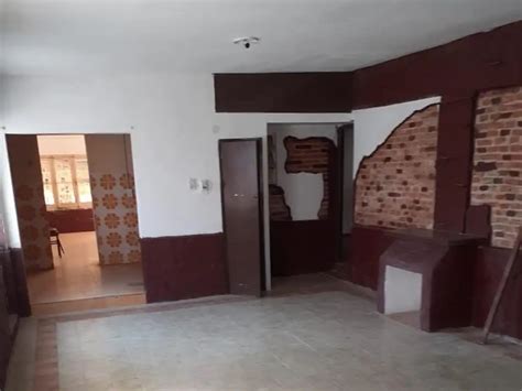 Venta Casa 50 Años 4 Dormitorios 90m2 2 Cocheras C Chile 100