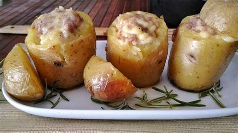 Patate Ripiene Di Salsiccia E Formaggio Sausage And Cheese Stuffed