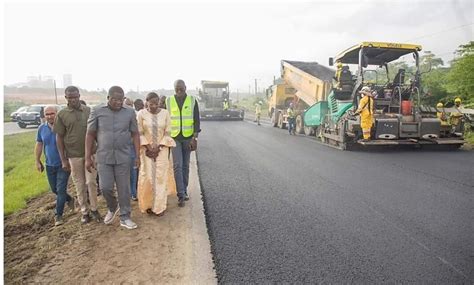 Entretien de la chaussée section Abidjan Attinguié Autoroute du Nord