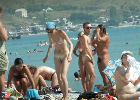 Naked Beach Stunners ZB Porn