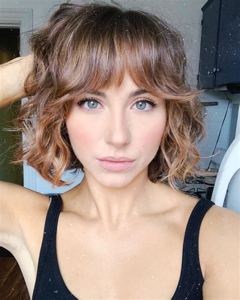 36 Shaggy Bob With Bangs Haircut Ideas For The Modern Retro Girl