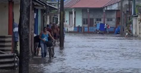 Intensas Lluvias Provocan Inundaciones En Baracoa