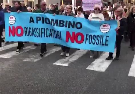 Rigassificatore Piombino Monta La Protesta In Sfilano Contro I