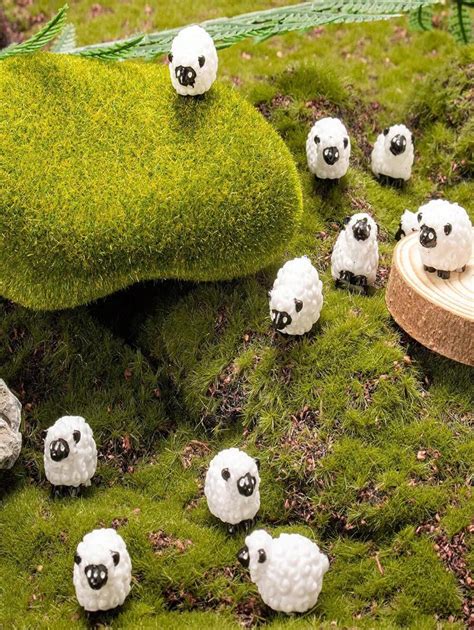 Miniature Sheep Figurines Mini White Sheep Figure Realistic Resin Sheep