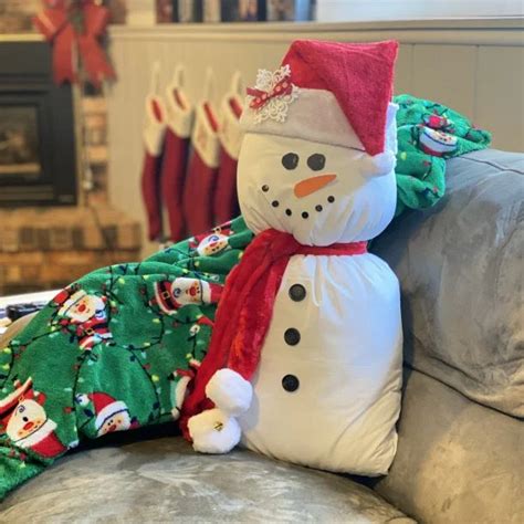 Fairfield Holiday Pillow Party Fairfield World Blog Snowman Pillow