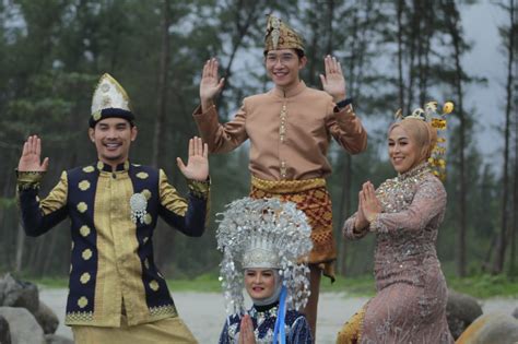 Bri Raih Juara I Dan Juara Favorit Lomba Berbalas Pantun Tingkat