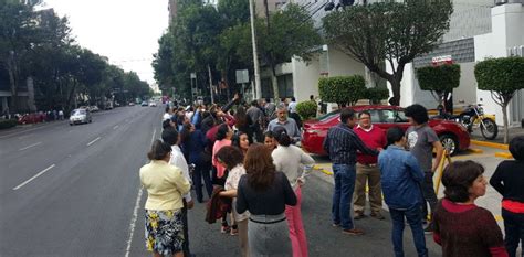 Potente Sismo De Estremece Ciudad De M Xico Y Evac An Edificios Por