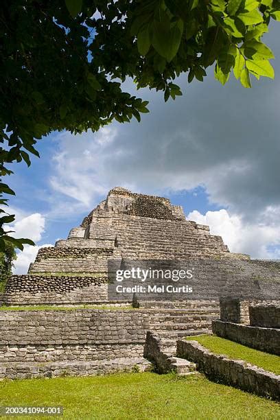 Chacchoben Mayan Ruins Photos and Premium High Res Pictures - Getty Images