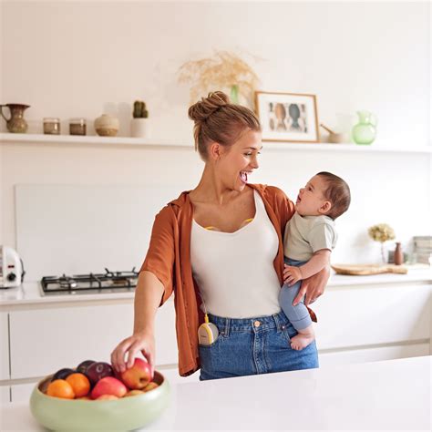 Medela Freestyle Hands-Free Breast Pump | Electric | Baby Bunting AU