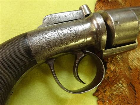 Velký anglický perkusní přechodový revolver, k.r. 1850. Krásně zdobený ...