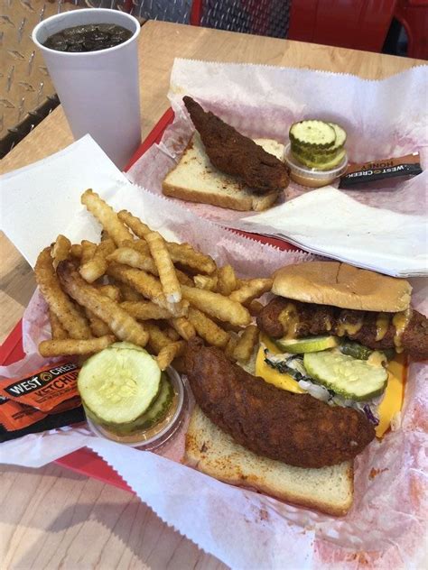Carta Del Restaurante Dave S Hot Chicken Fort Worth Bryant Irvin Rd Suite