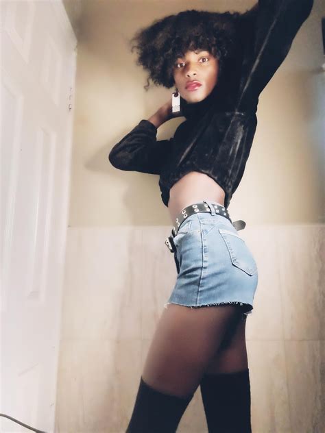 People keep asking what my pronouns are and I always say whatever you