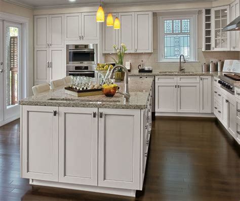 Painted Kitchen Cabinets In Alabaster Finish Kitchen Craft