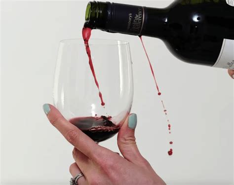 Revealed The Real Reason Drinkers Can Get A Red Wine Headache