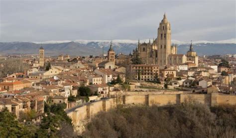 Self Guided Walking Tours In Segovia Spain Maps