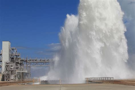 H2 Whoa Nasa Swamps Launch Pad With Water In Awesome Deluge Test