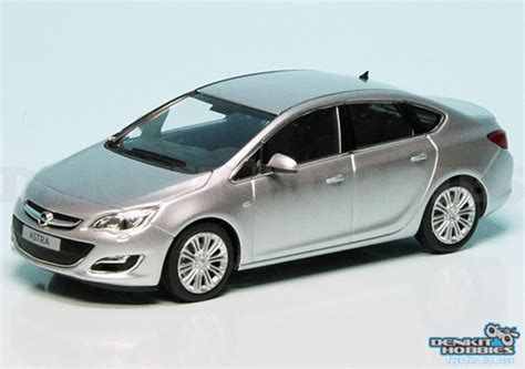 Opel Astra 4 Door 2012 143 Minichamps Denkit Hobbies