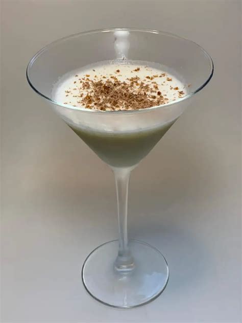 Golden Cadillac Recipe - Make My Cocktail - Cocktail Generator