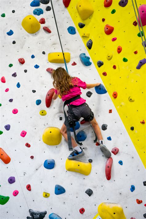 Kids Hiking Bouldering Rock Climbing - Travel and Coast