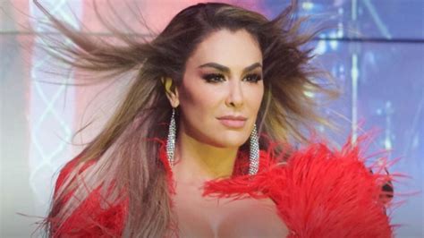 Ninel Conde Saca Su Lado M S Atrevido Con Un Cors De Cuero Video El