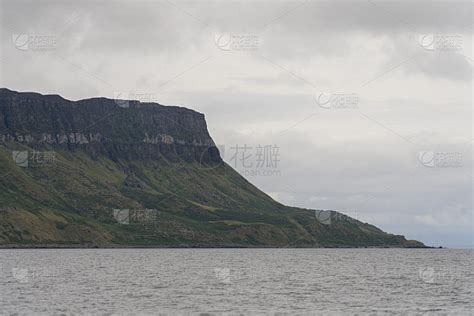 这是苏格兰西北海岸外内赫布里底群岛的艾格岛