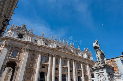 Roma Papal Major Basilica Of St Peter In The Vatican Stock Image