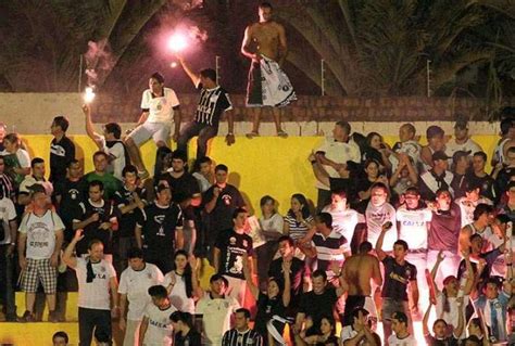 Corinthians Pode Ser Multado Por Uso De Sinalizadores Da Torcida Em Mt